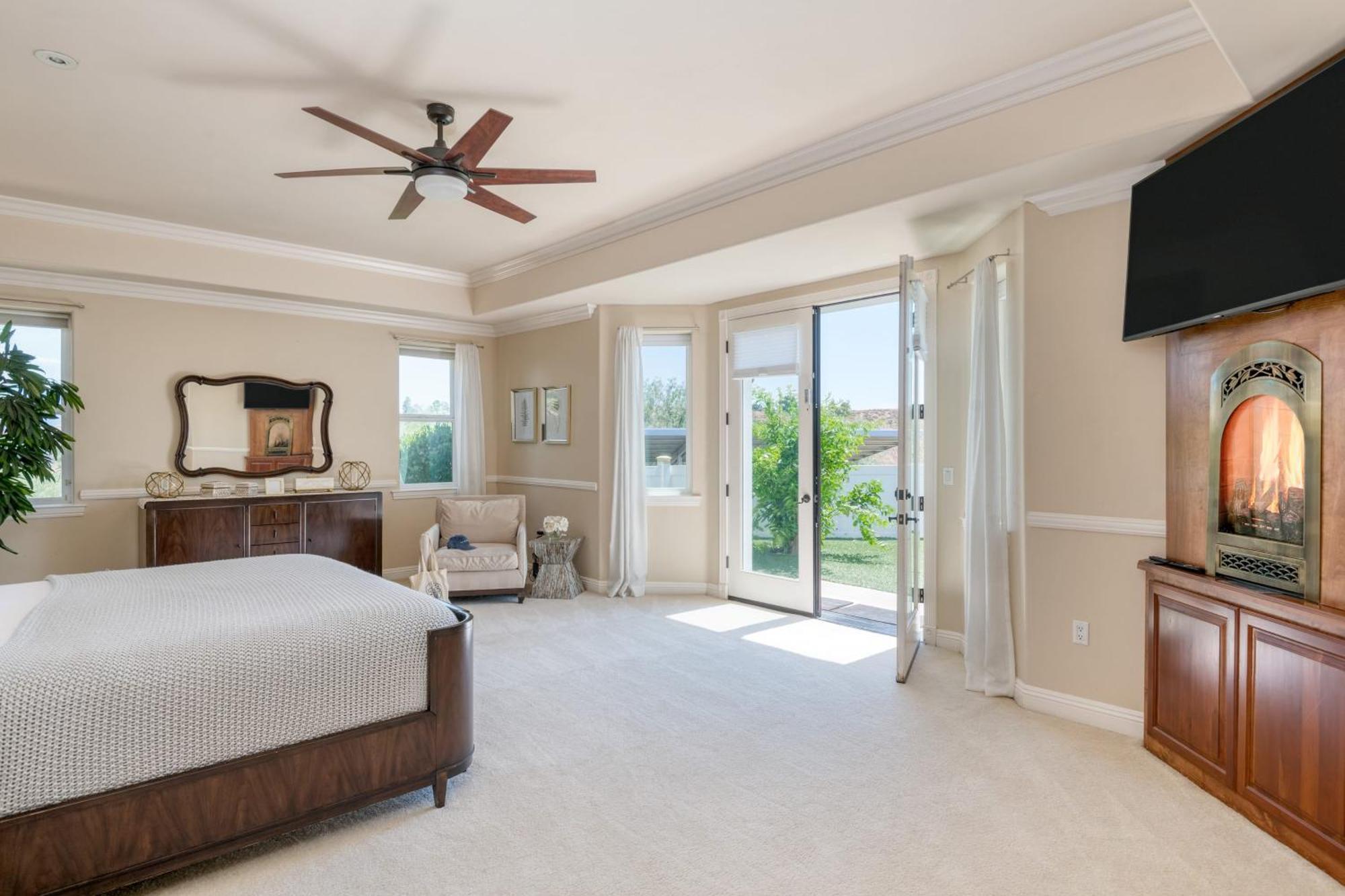 Grand Contento By Avantstay Extraordinary Estate W Pool Hot Tub Movie Room 테메큘라 외부 사진