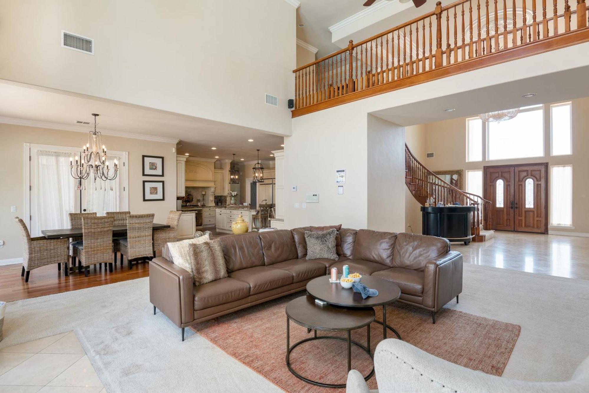 Grand Contento By Avantstay Extraordinary Estate W Pool Hot Tub Movie Room 테메큘라 외부 사진